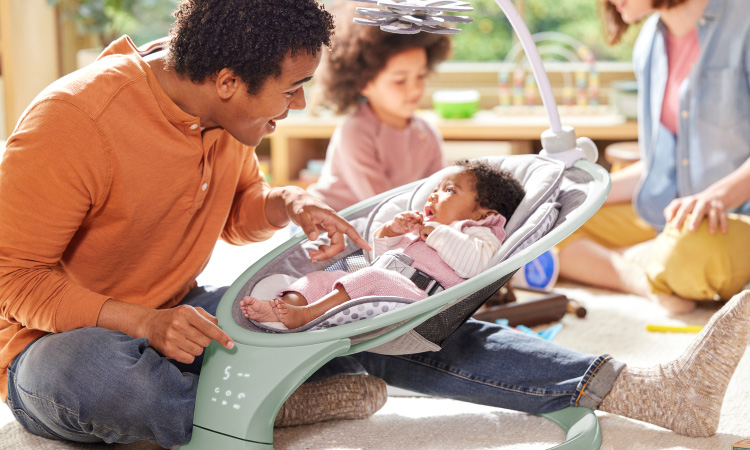 Vibration Baby Swing | Munchkin