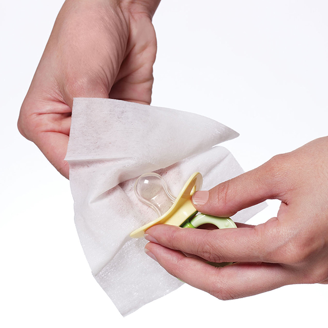 Arm & Hammer™ Pacifier Wipes | Munchkin
